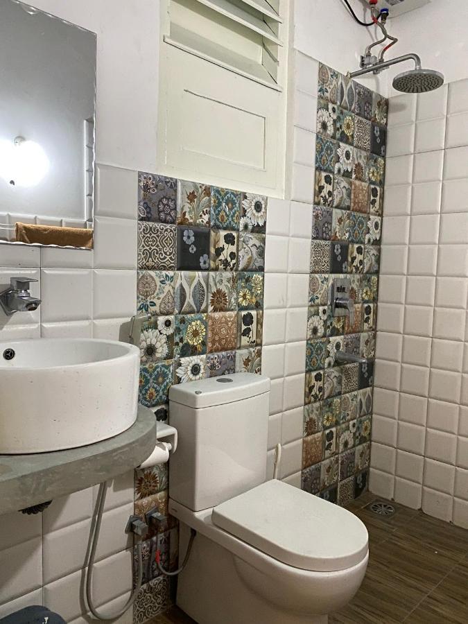 Alma Beach Hotel Уелигама Екстериор снимка