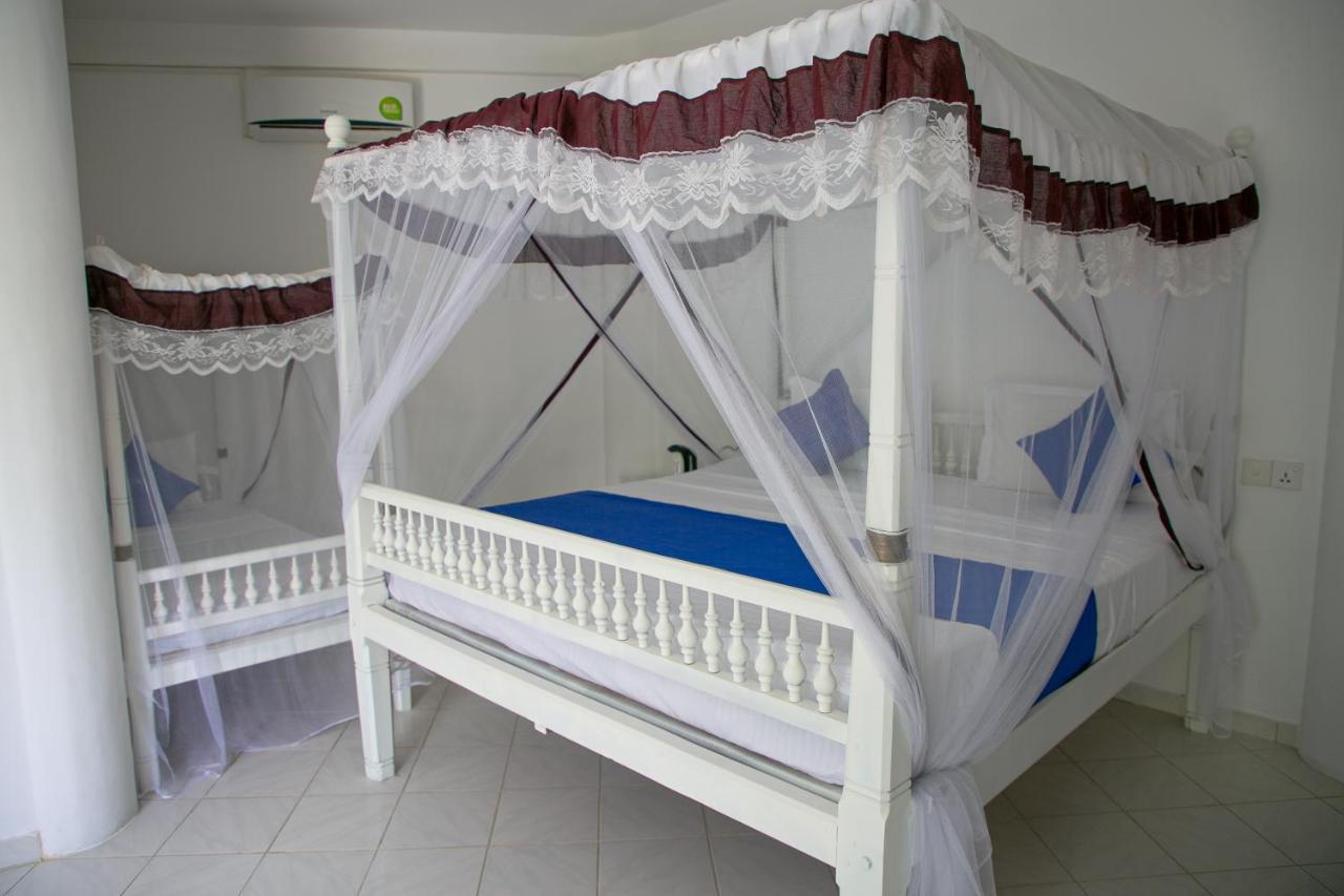 Alma Beach Hotel Уелигама Екстериор снимка